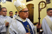 Bp Mering: „Maryja nigdy nie rezygnuje z człowieka”